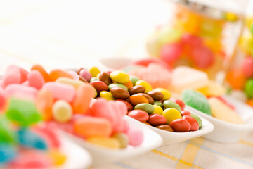 カラフルなお菓子