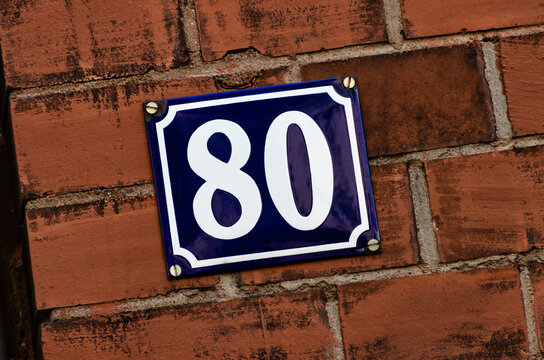 House number 80