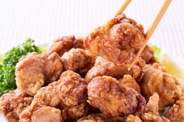 鶏肉の唐揚げ