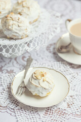 Afternoon milk tea and sweet meringue buns