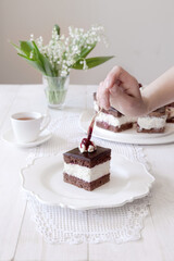Chocolate & cream cake with flowers