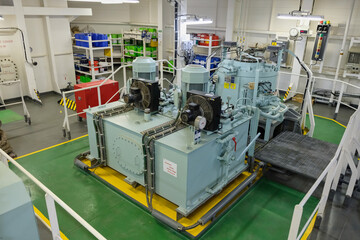 Steering gear into steering room of bulk carrier