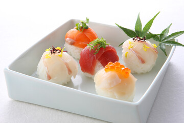 創作手まり寿司