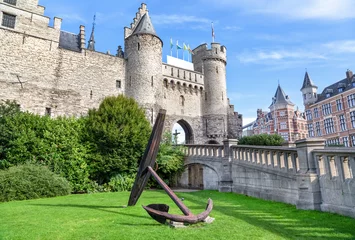 Fototapeten Het Steen - a medieval castle in the old city centre of Antwerp, Belgium © bbsferrari