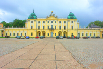 Fototapeta na wymiar Pałac Branickich – zabytkowy pałac w Białymstoku, Polska.