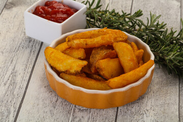 Fried potato slices
