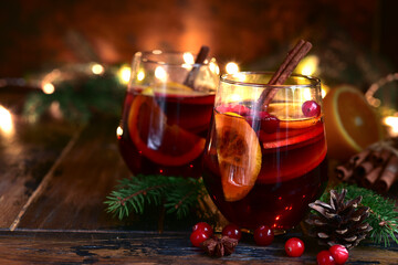 Red spicy christmas mulled wine .