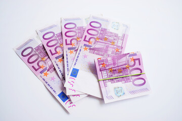 3000 Euro in five hundred banknotes
