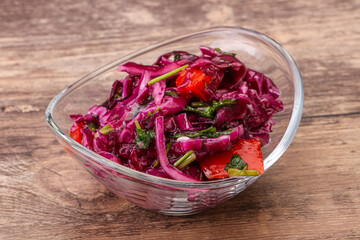 Pickled red cabbage with herbs