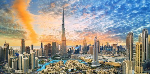 Obraz premium Dubai city- amazing city center skyline with luxury skyscrapers, United Arab Emirates