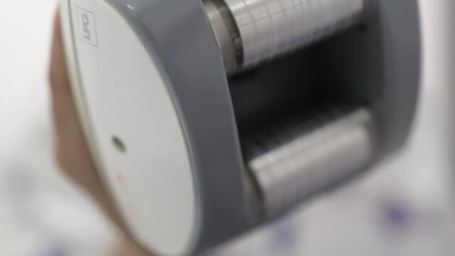 Motorized rollers matchine lipomassage treatment