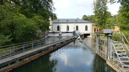 Fototapeta na wymiar Historisches Wasserwerk am Hochablass Augsburg