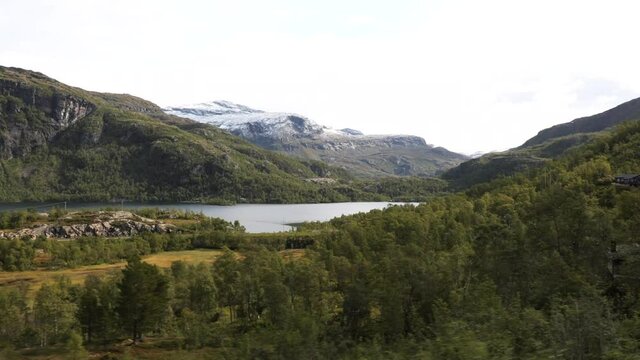 Quiet Norway mountain city. Breathtaking views