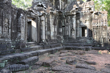 Fototapeta premium Incredible stone ruins of ancient Khmer temples at the Angkor Wat complex in Siem Reap, Cambodia
