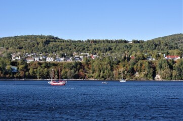 Fototapeta na wymiar View of the coast of Tadoussac, Quebec, Canada