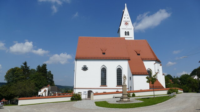Kirche St. Wolfgang Mickhausen