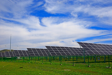 Solar photovoltaic panels and solar photovoltaic power generatio