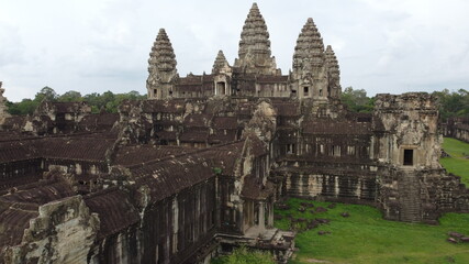 Fototapeta na wymiar Angkor Wat aerial footage
