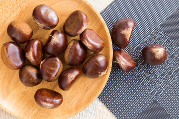 秋の収穫した美味しい栗