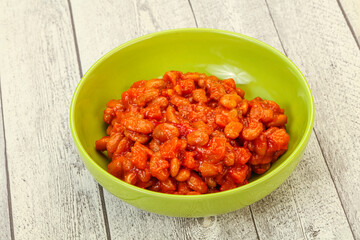 Baked kidney with tomato and pepper