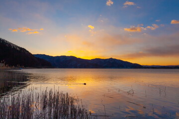 夜明けの河口湖　山梨県富士河口湖町大石公園にて