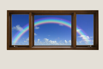 窓から虹
