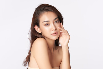 Fototapeta premium Beautiful young asian woman with clean fresh skin on white background, Face care, Facial treatment, Cosmetology, beauty and spa, Asian women portrait