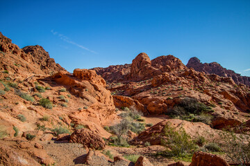 Fototapeta na wymiar Valley of Fire. Red rock mountains and cliffs in the desert of Nevada at Valley of Fire State Park.