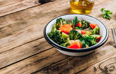 Steamed vegetables - broccoli, carrot and cauliflower