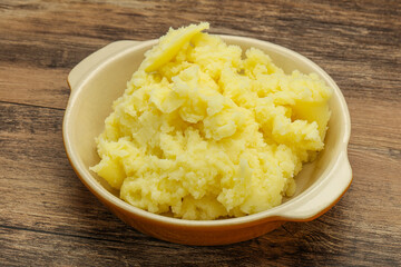 Mashed potato in the bowl