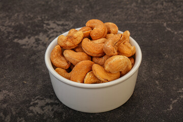 Cashew heap in the bowl