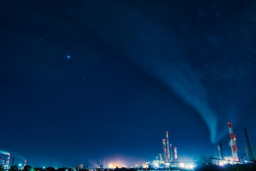 青い夜の鹿島港と工場　幻想的なファイナルファンタジー