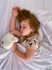 Obraz na płótnie Canvas little child sleeping
