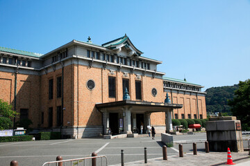京都市立美術館
