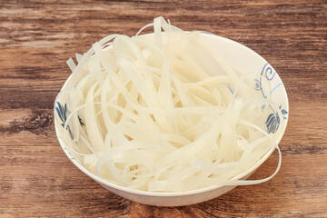 Boiled rice noodle for cooking