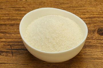 White sugar in the bowl