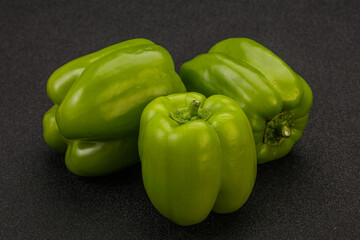 Green sweet bell pepper heap