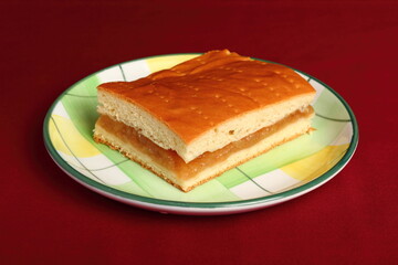 Apple Pie from Yeast Dough