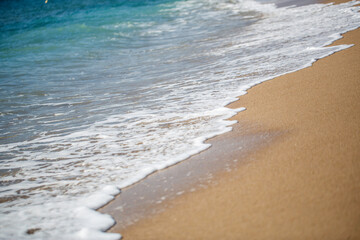 vagues dans le sable sur la cote d'azur cannes la bocca mandelieu 