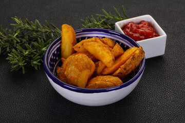 Fried potato slices