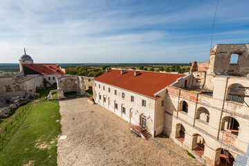 Janowiec Castle. External view. Renaissance castle built in between 1508–1526. In Janowiec, Poland. © angelocordeschi