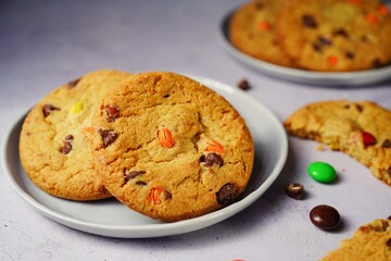 Chocolate chip and candy cookies / Christmas holiday baking
