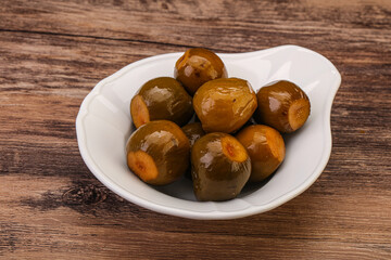 Marinated feijoa in the bowl