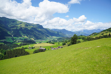 Obraz premium Schöne Aussicht in den Bergen