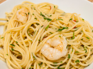 Spaghetti aglio e olio with shrimp