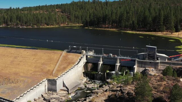 The J.C. Boyle Dam On The Klamath River Is One Of Four Dams Slated To Be Removed