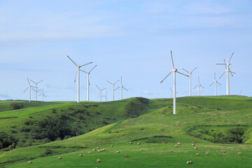 Fototapeta na wymiar 宗谷丘陵と風力発電用風車
