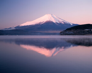 山中湖からの逆さ富士