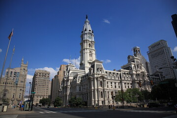 Fototapeta na wymiar View of Philadelphia City Hall and cityscape under blue sky during summer in Philadelphia Pennsylvania, USA