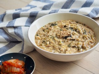 한국전통음식 된장채소죽
